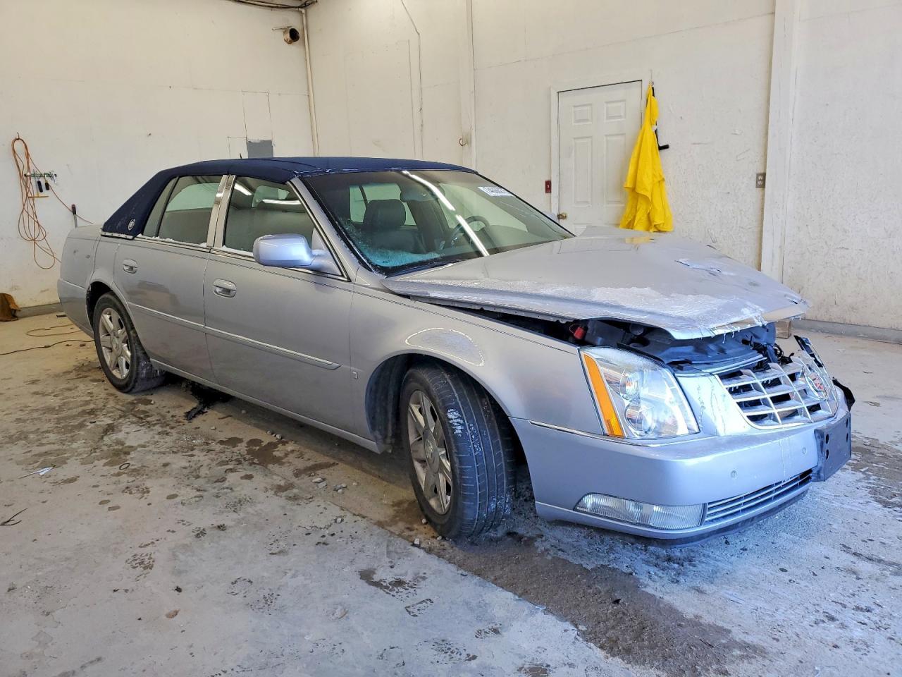 2006 CADILLAC DTS