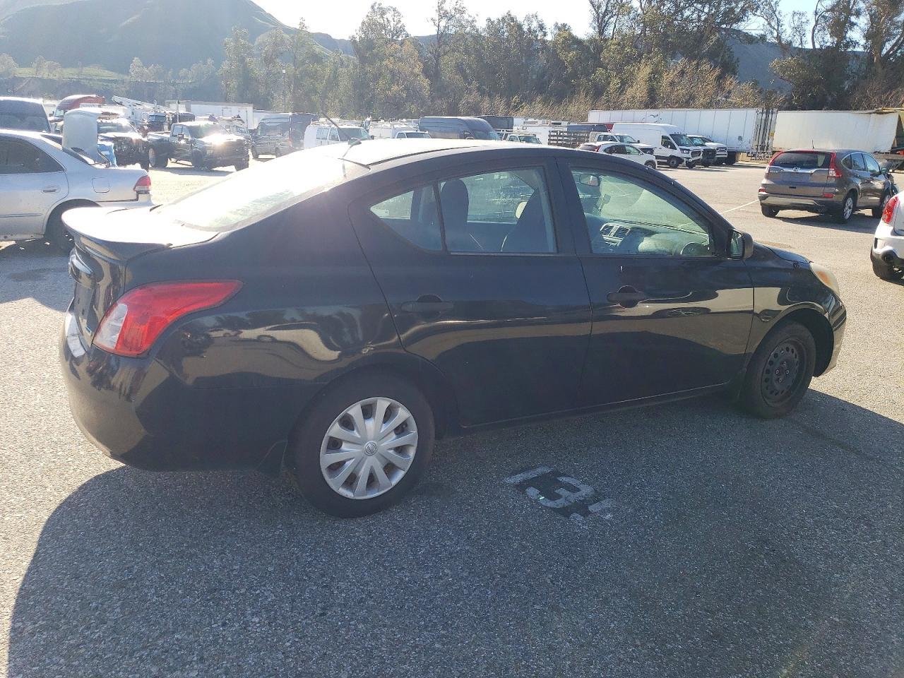 2014 NISSAN VERSA