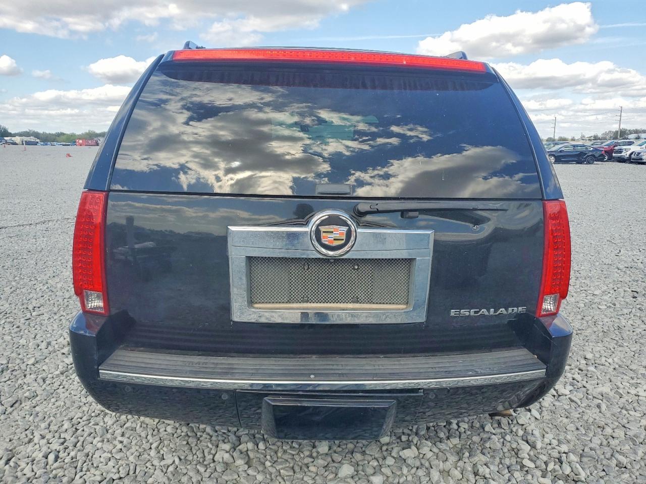 2013 CADILLAC ESCALADE