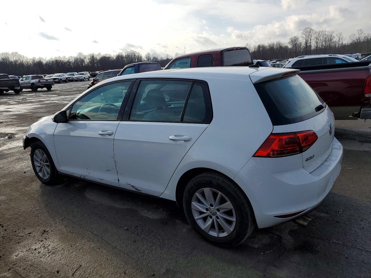 2016 VOLKSWAGEN GOLF