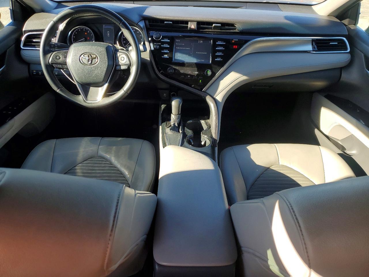 2018 TOYOTA CAMRY