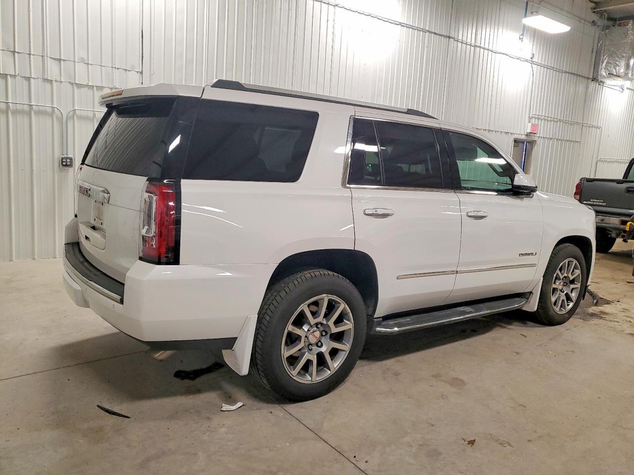 2016 GMC Yukon