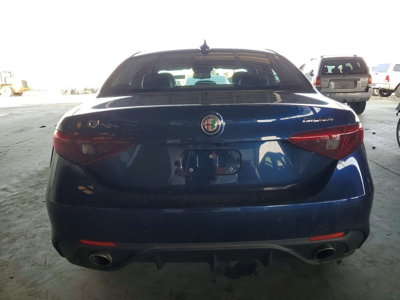 2017 ALFA ROMEO Giulia