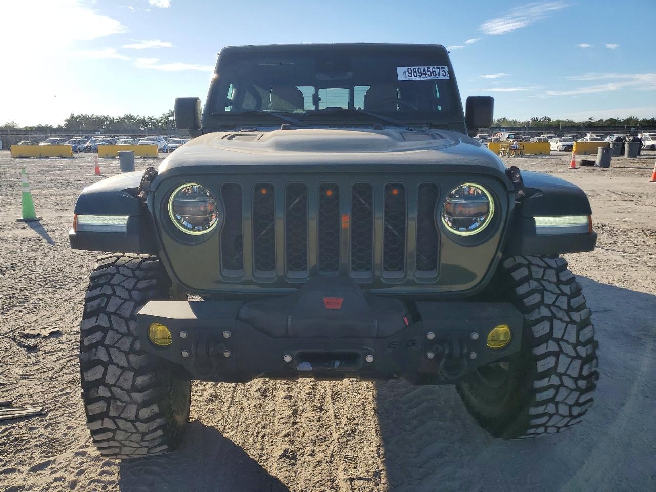 2021 JEEP Gladiator