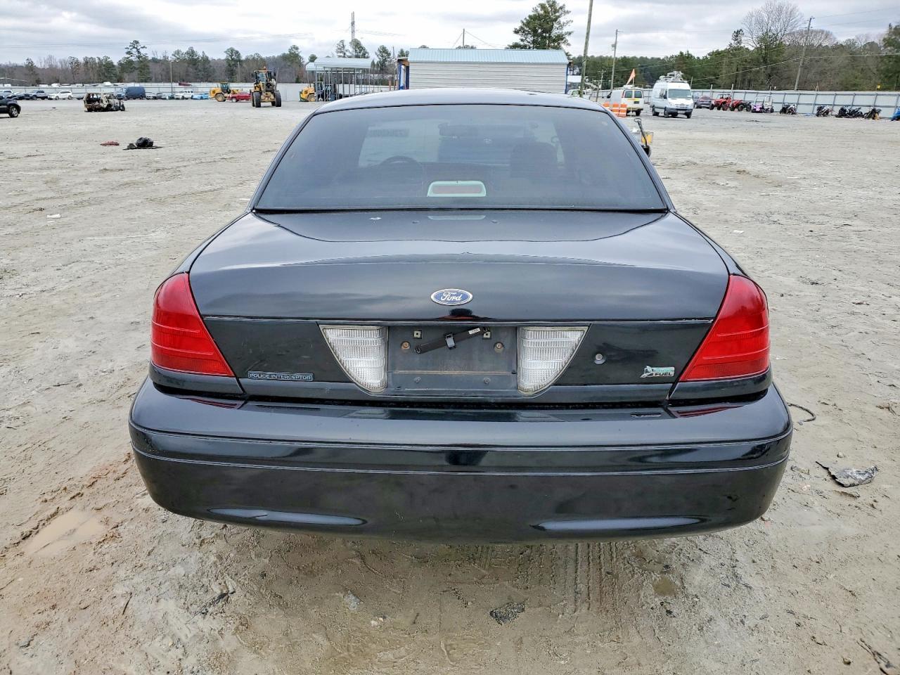 2009 FORD Crown Victoria