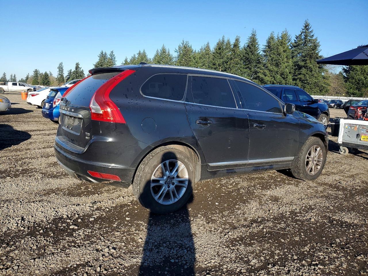 2015 VOLVO XC60