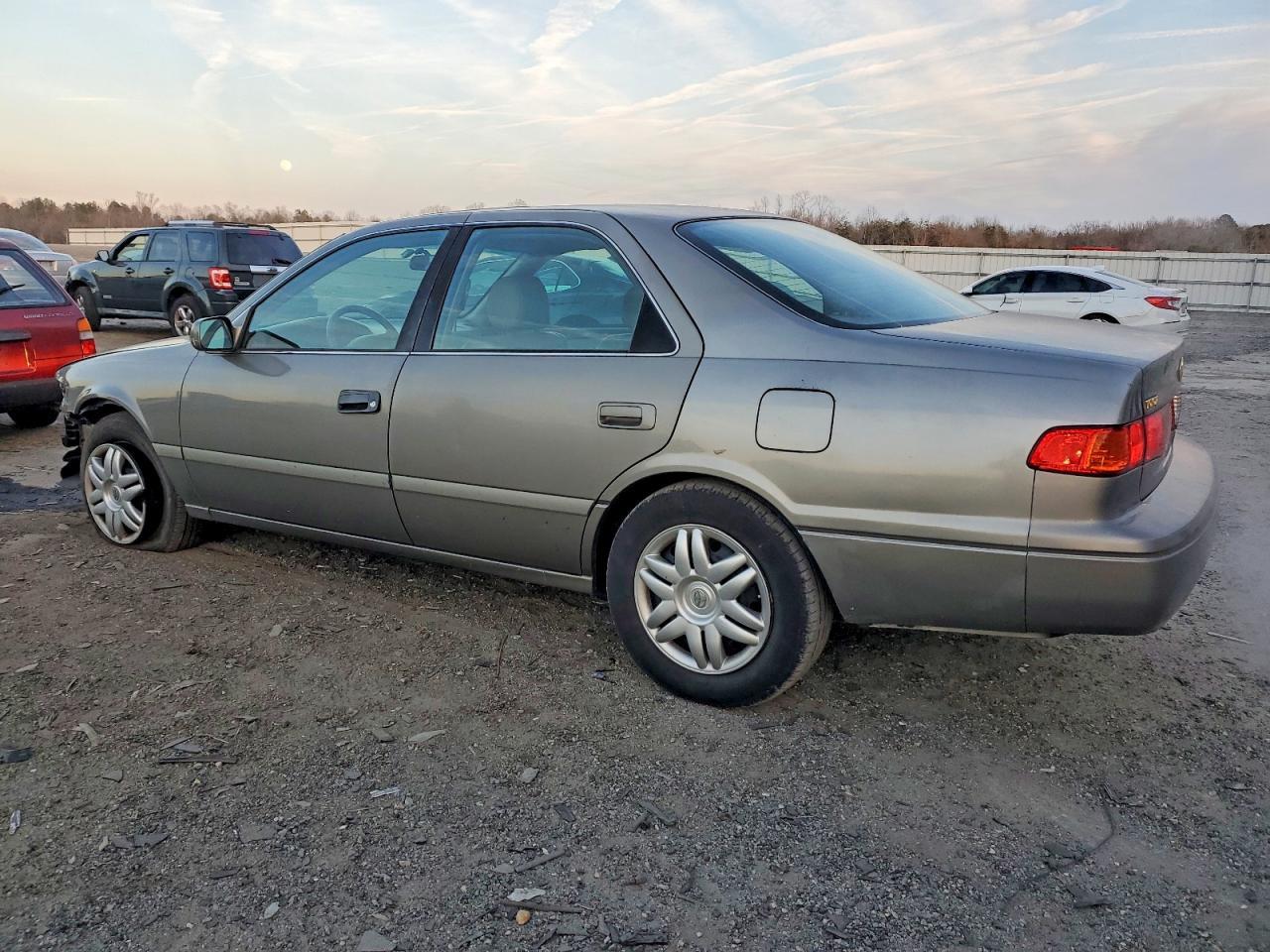 2000 TOYOTA CAMRY
