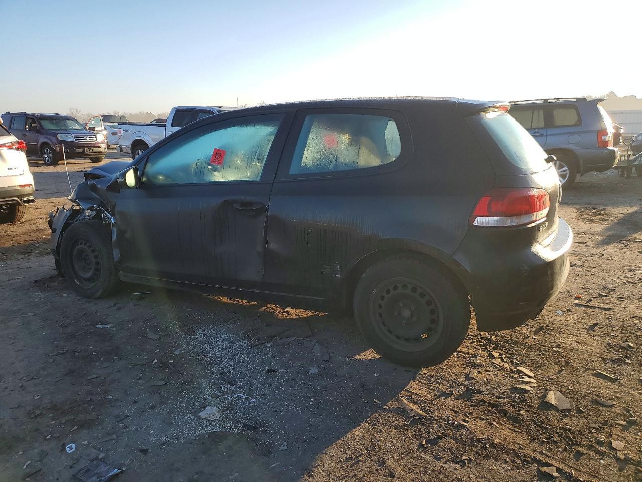 2010 VOLKSWAGEN GOLF