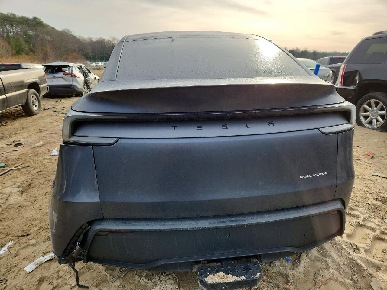 2026 TESLA MODEL Y