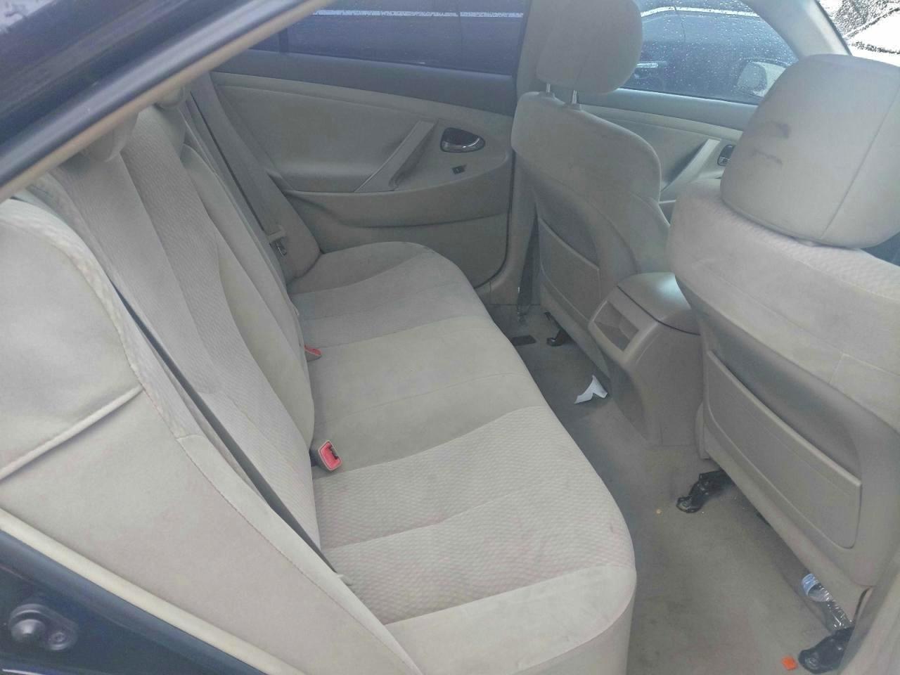 2011 TOYOTA CAMRY