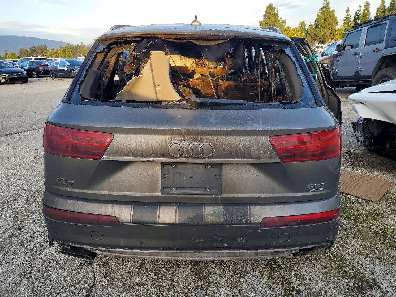 2017 AUDI Q7