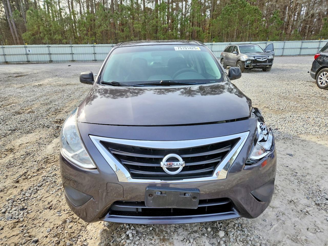 2015 NISSAN VERSA