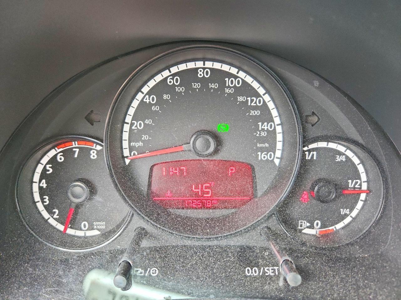 2015 VOLKSWAGEN Beetle