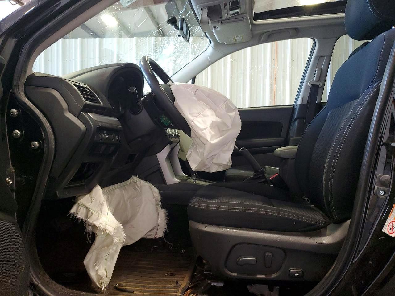 2016 SUBARU FORESTER