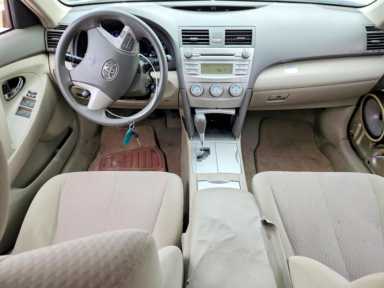 2011 TOYOTA CAMRY