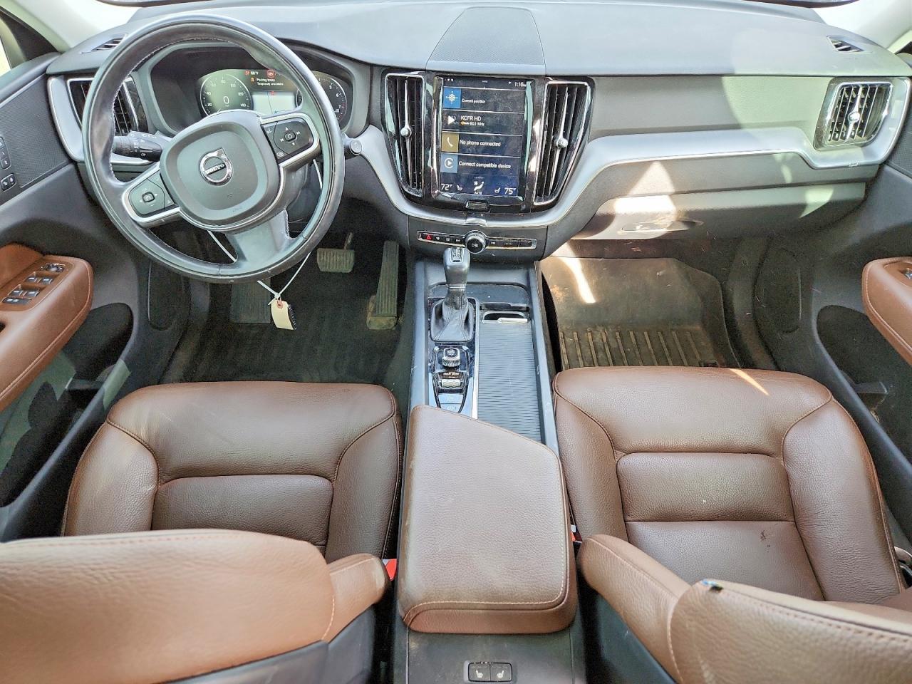 2020 VOLVO XC60