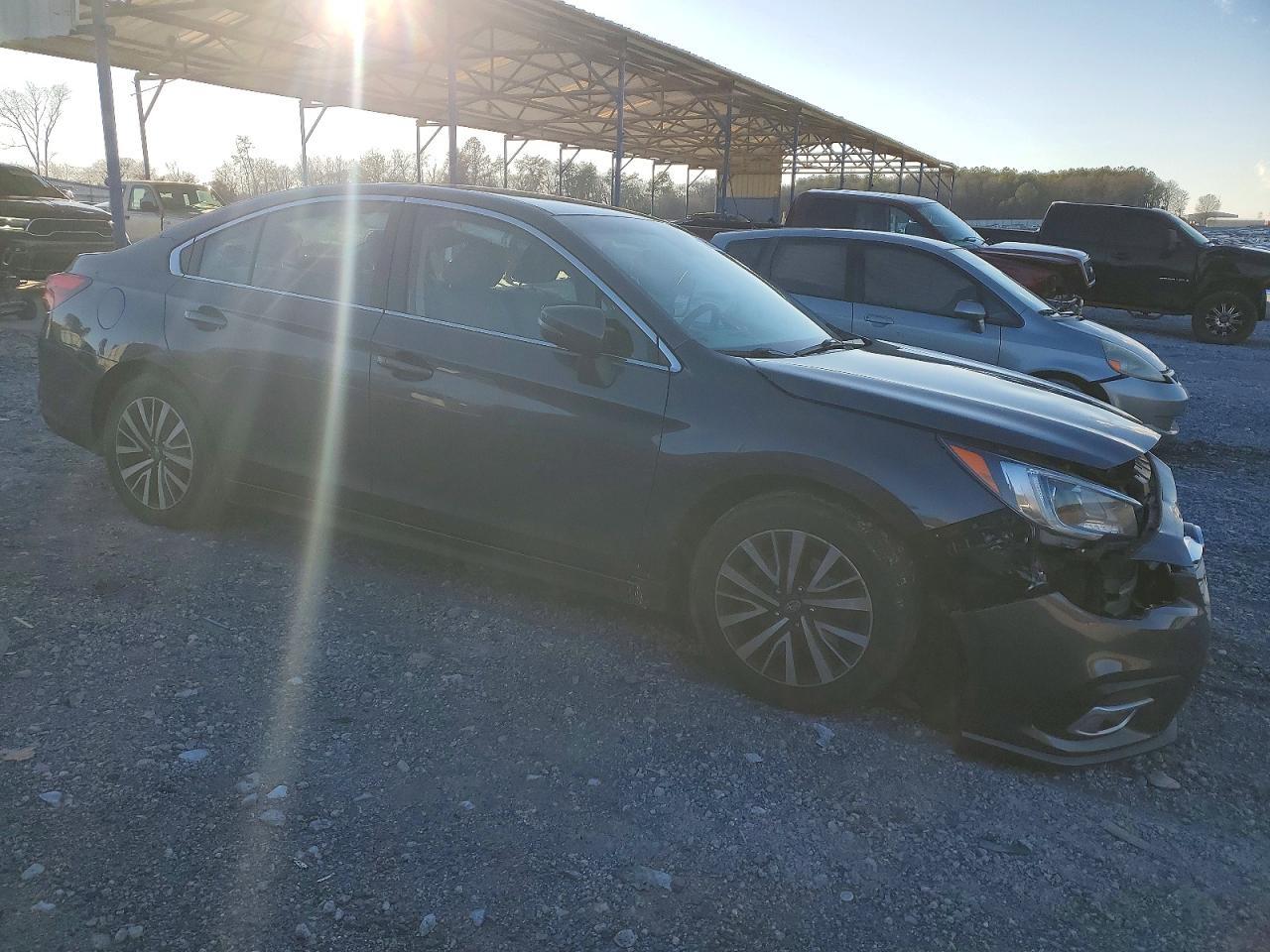 2018 SUBARU Legacy