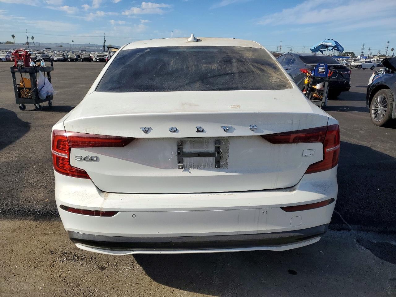 2024 VOLVO S60