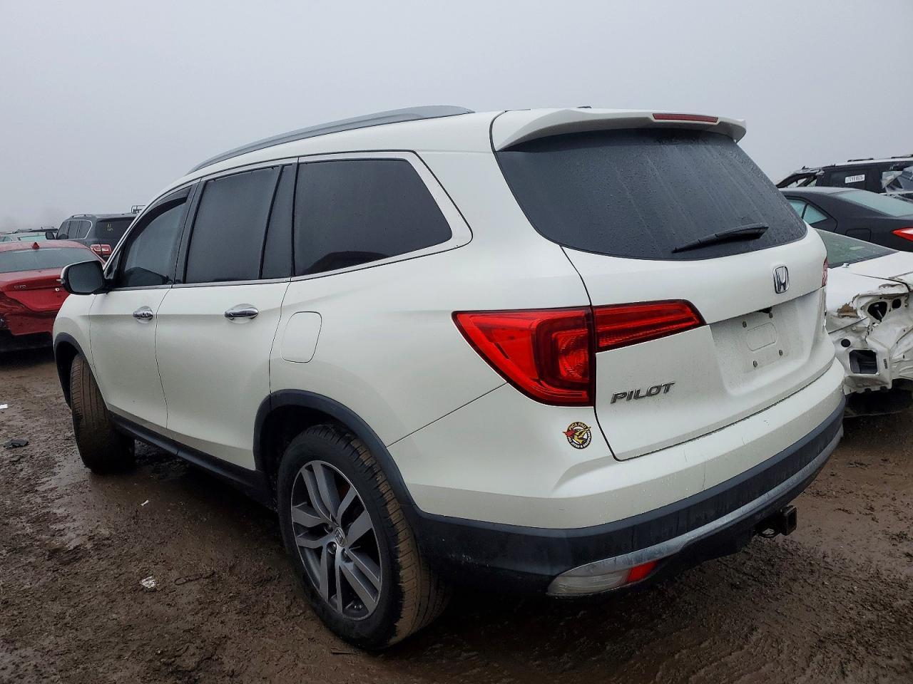 2017 HONDA PILOT