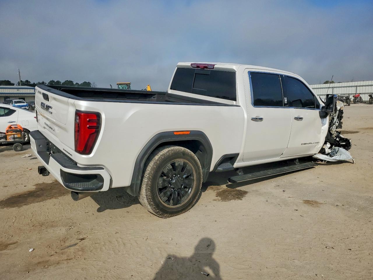 2024 GMC Sierra