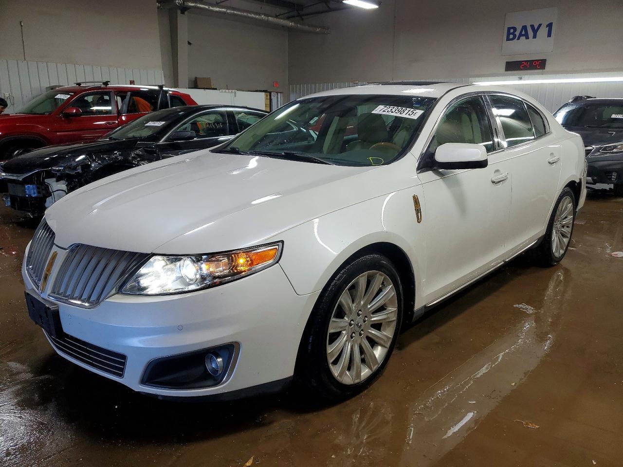 2010 LINCOLN MKS