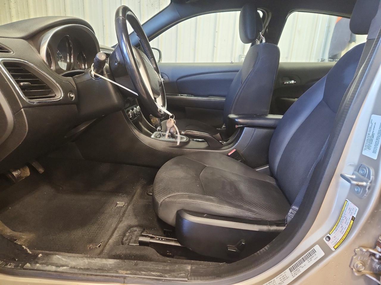 2014 CHRYSLER 200