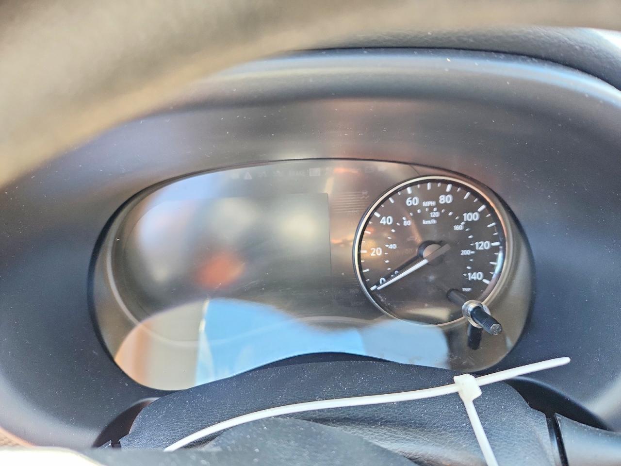 2024 NISSAN KICKS