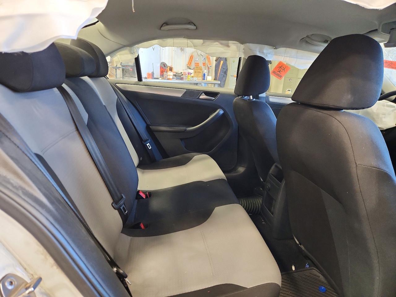 2017 VOLKSWAGEN JETTA