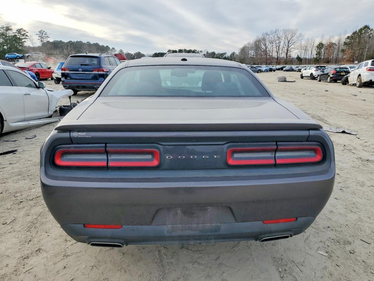 2016 DODGE Challenger
