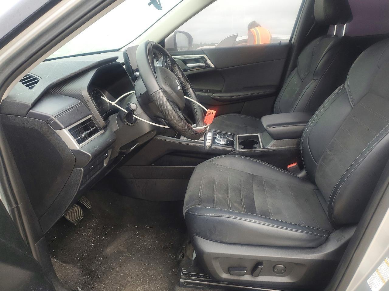 2024 MITSUBISHI outlander