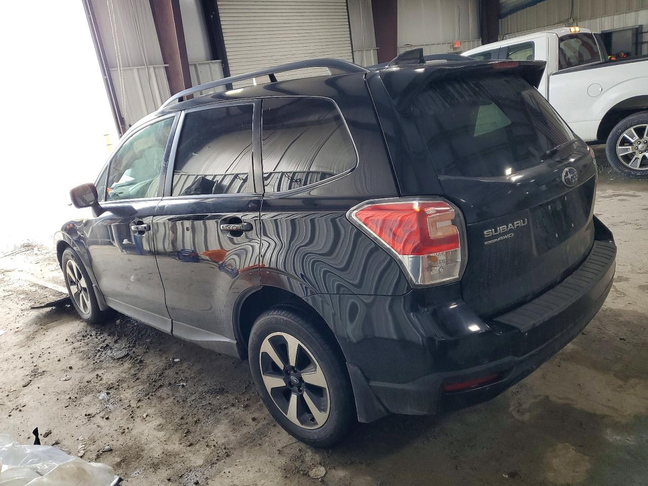 2017 SUBARU FORESTER