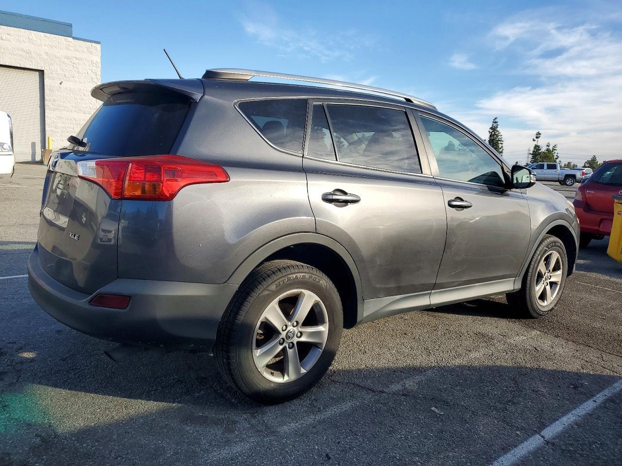 2015 TOYOTA RAV4