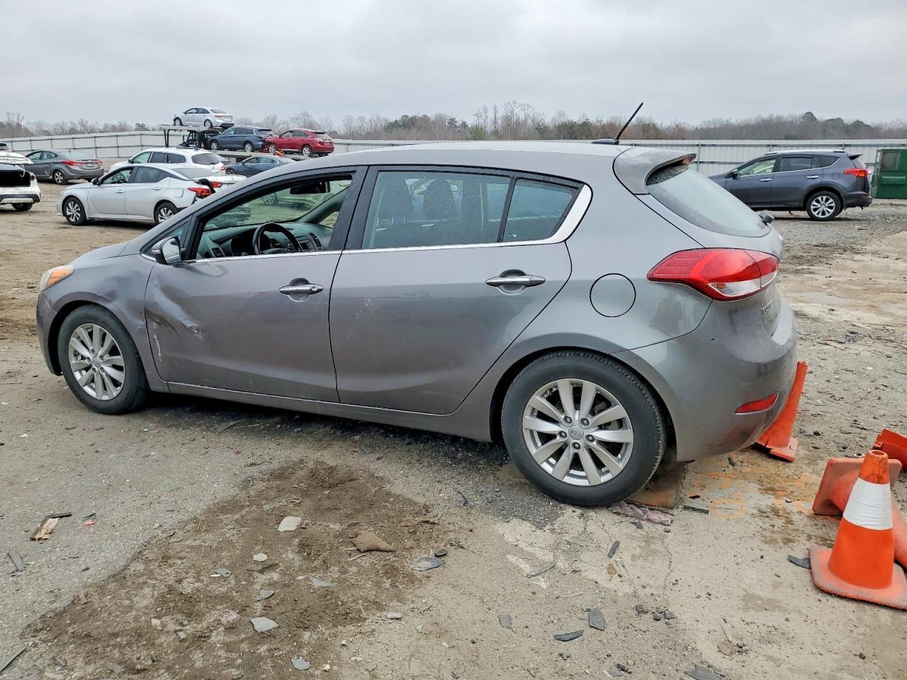 2015 KIA FORTE