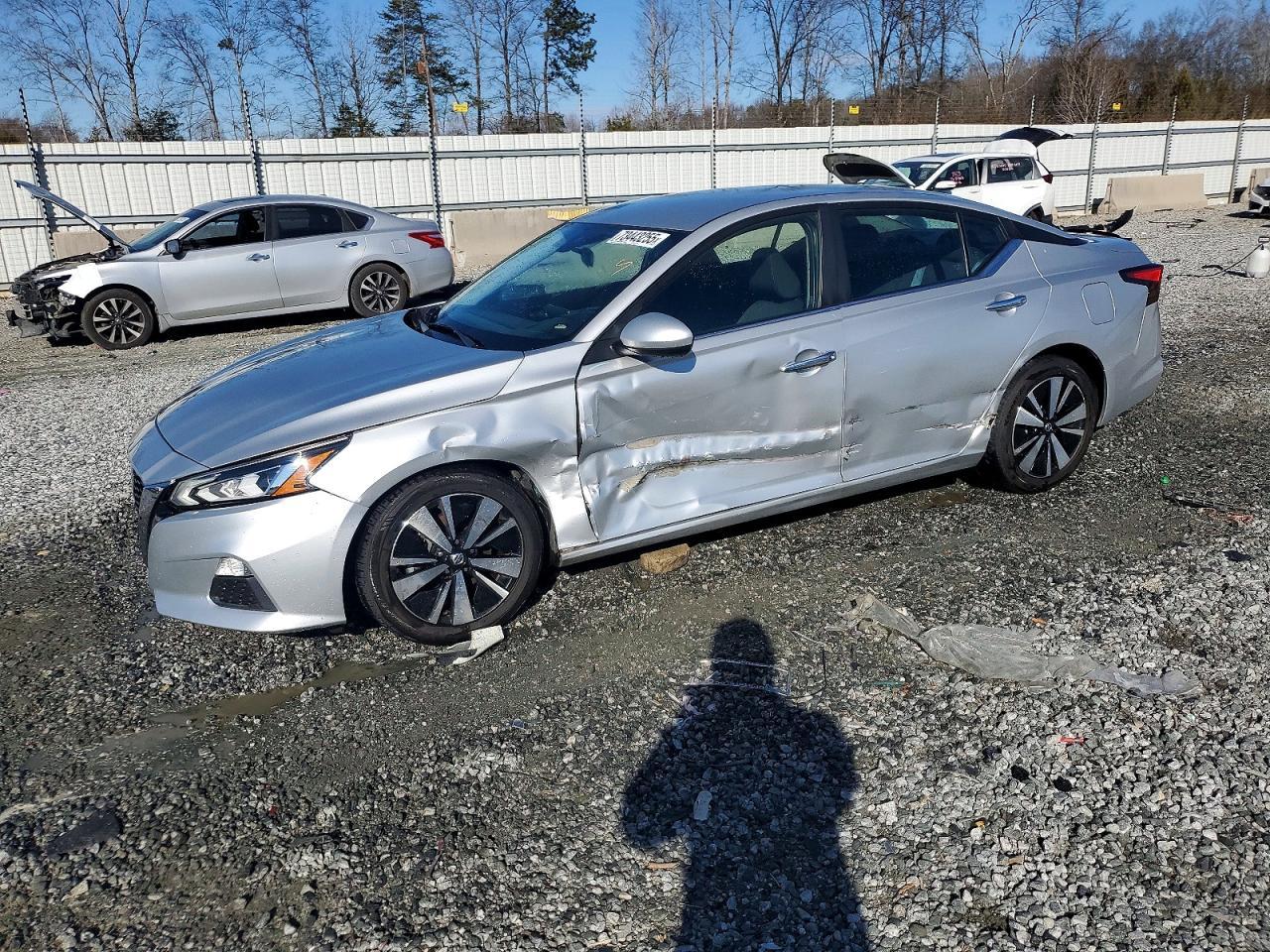 2022 NISSAN ALTIMA