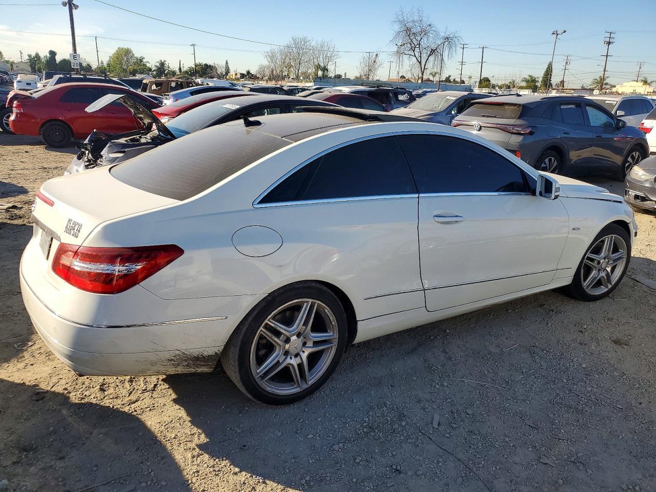 2012 MERCEDES-BENZ E-Class