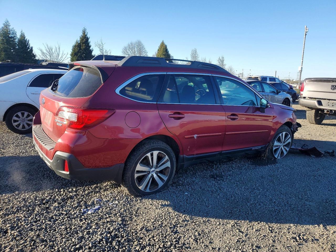 2018 SUBARU Outback