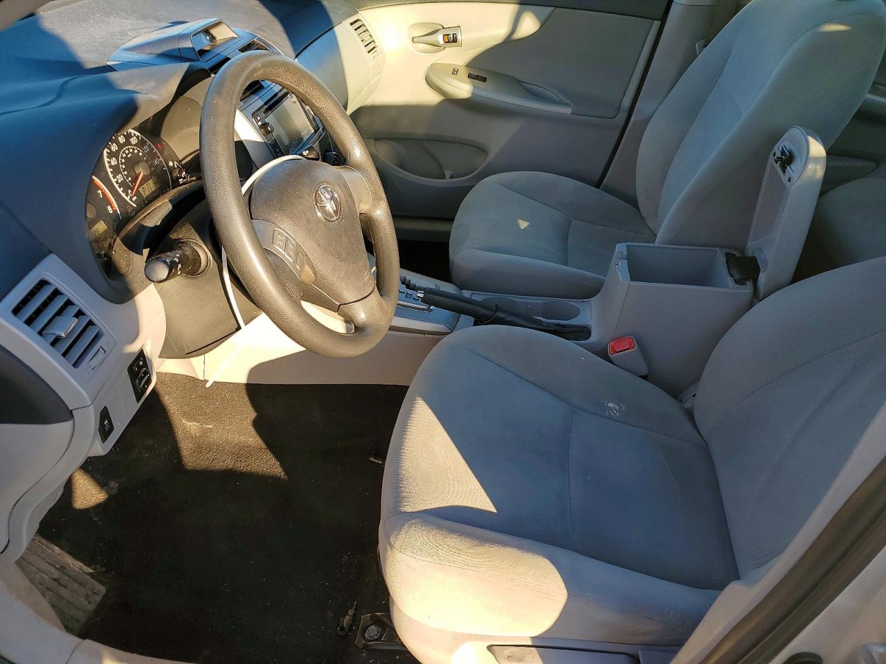 2013 TOYOTA COROLLA