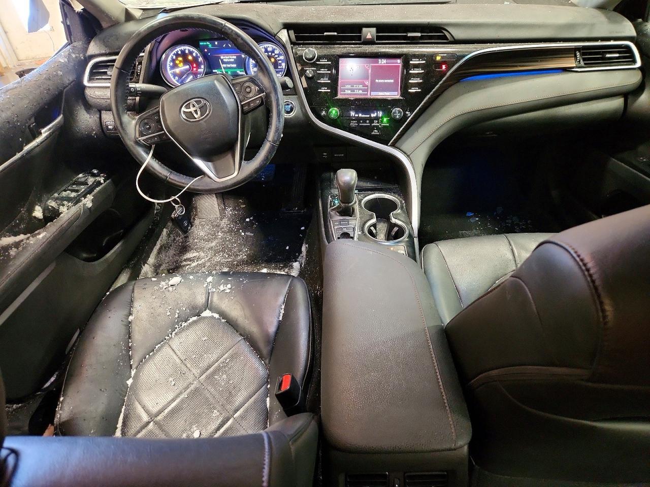 2018 TOYOTA CAMRY