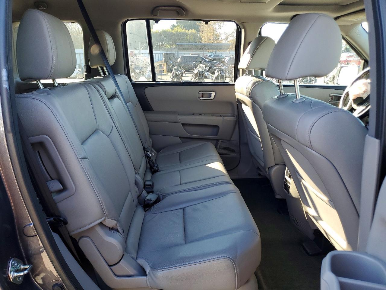 2015 HONDA PILOT