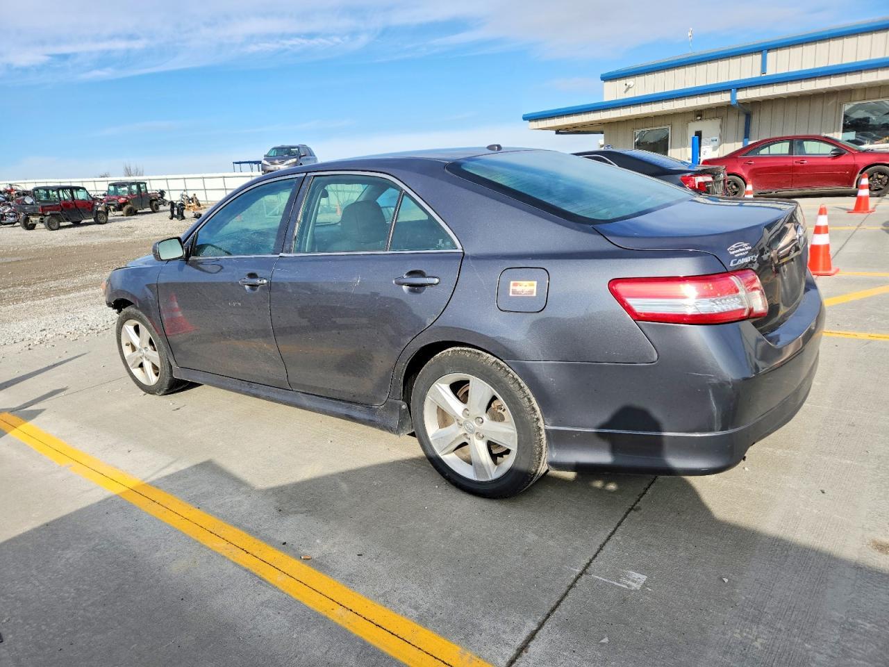 2010 TOYOTA CAMRY
