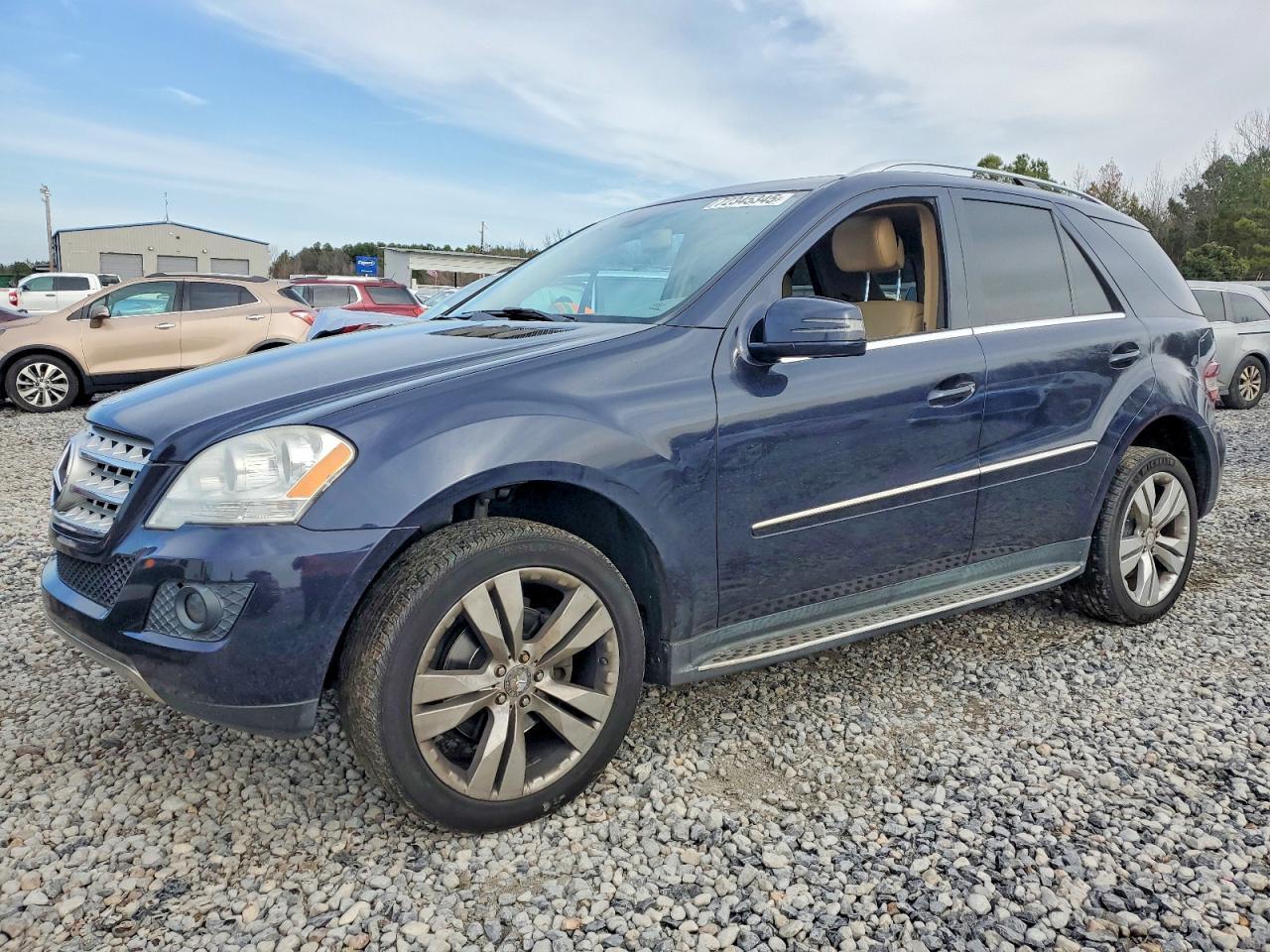 2011 MERCEDES-BENZ ML-Class