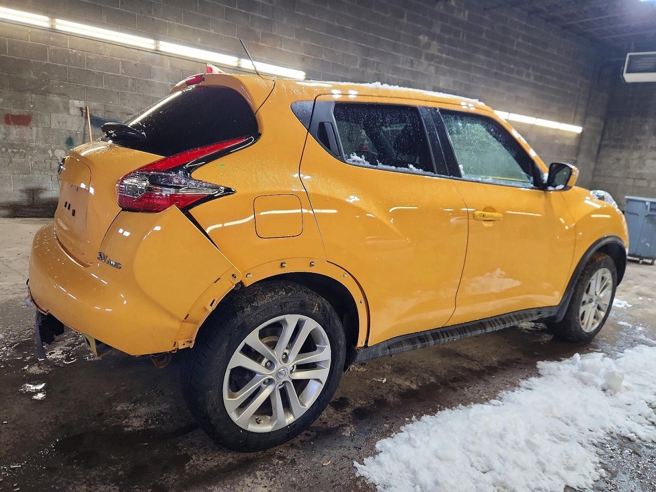 2015 NISSAN Juke