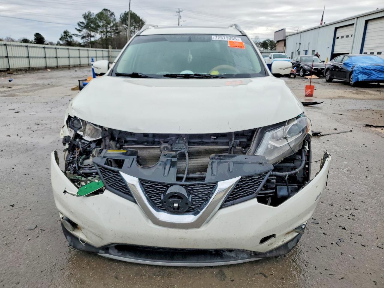 2015 NISSAN ROGUE