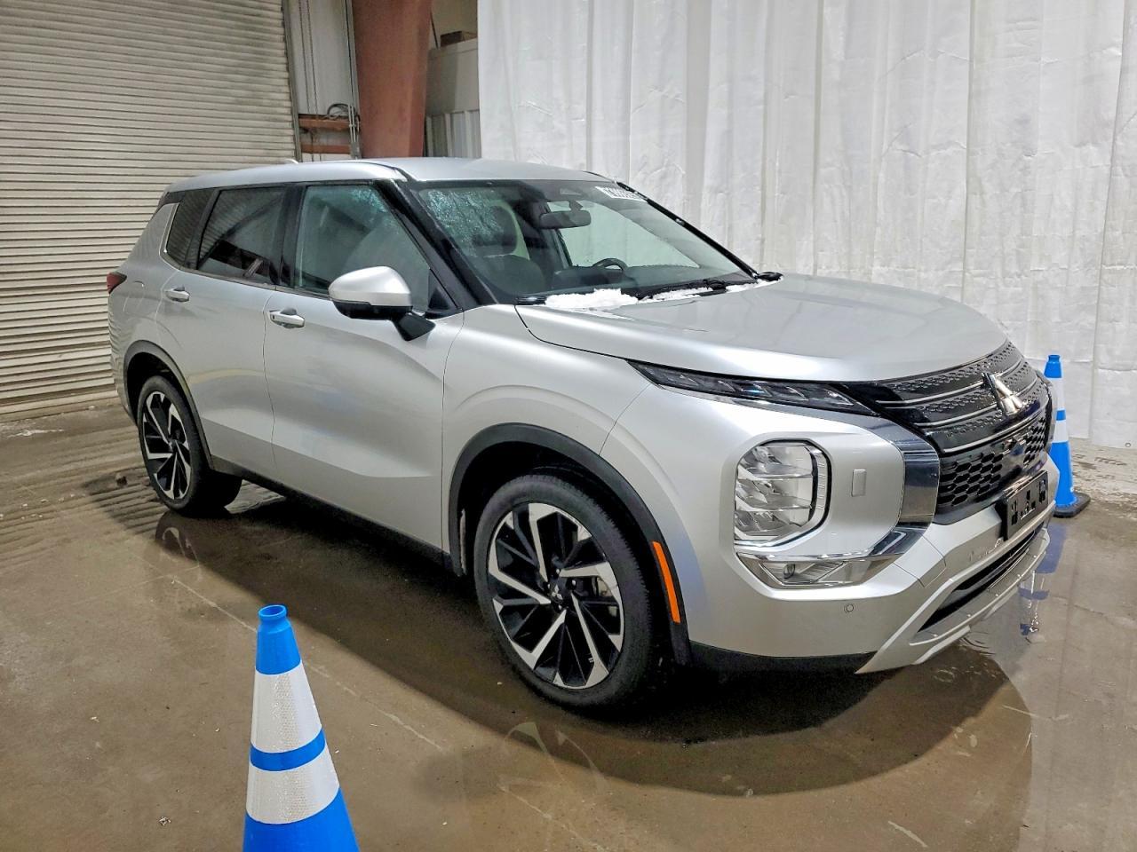 2024 MITSUBISHI outlander