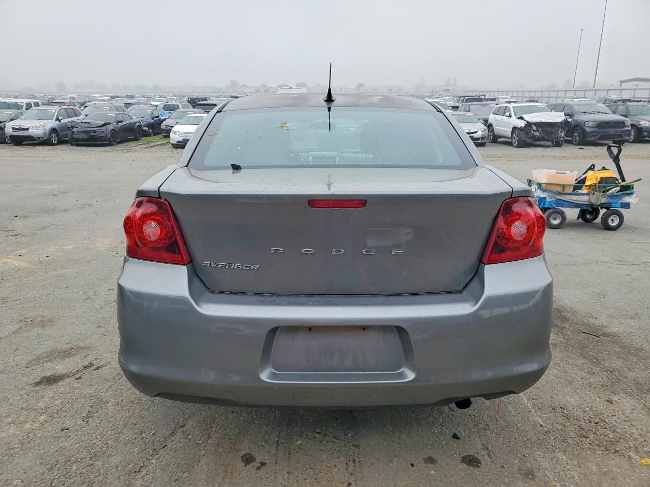 2012 DODGE Avenger