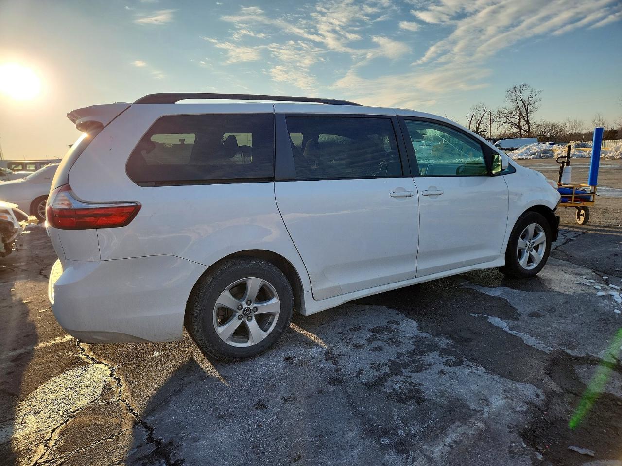 2019 TOYOTA SIENNA