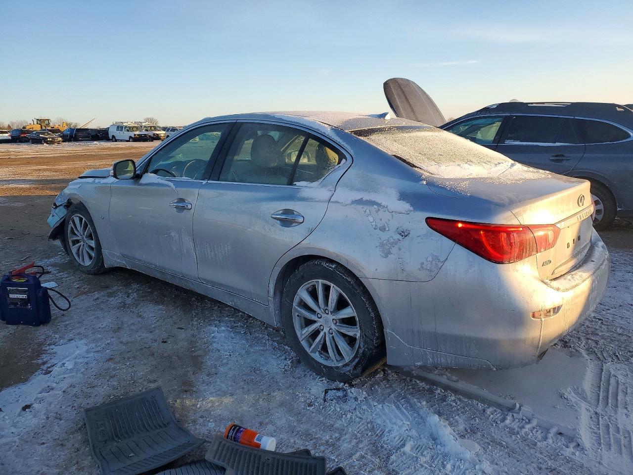 2015 INFINITI Q50