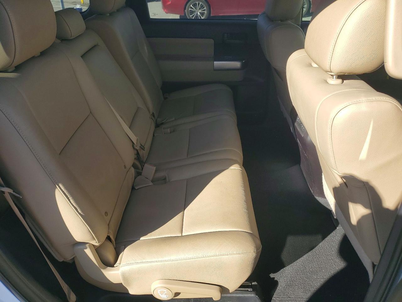 2021 TOYOTA Sequoia