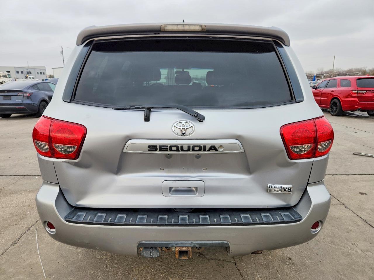 2011 TOYOTA Sequoia