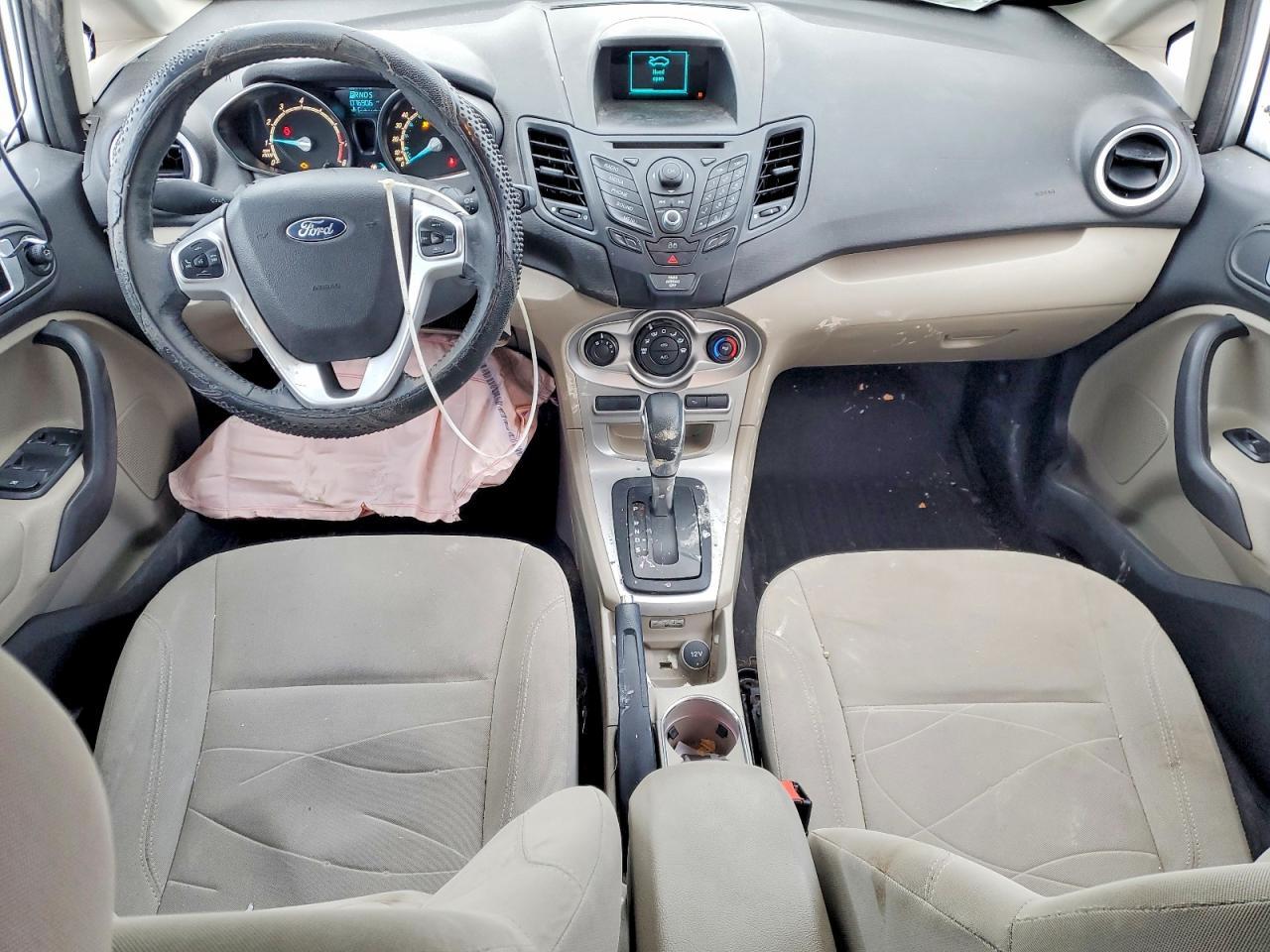 2015 FORD Fiesta